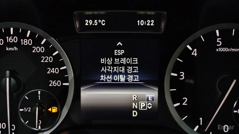 Infiniti Q30