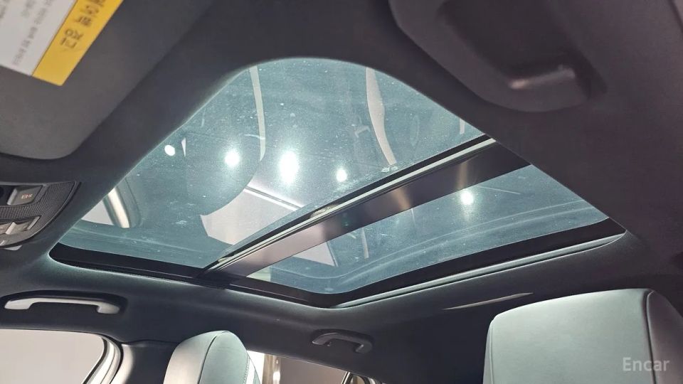 Infiniti Q30
