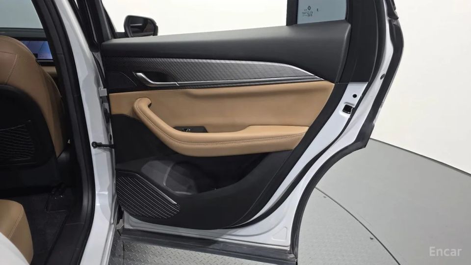Renault-KoreaSamsung Grand Koleos