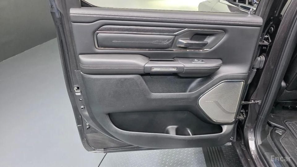 Dodge Ram Pick Up