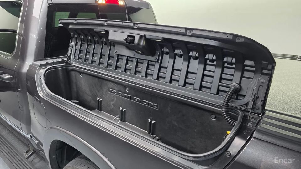 Dodge Ram Pick Up