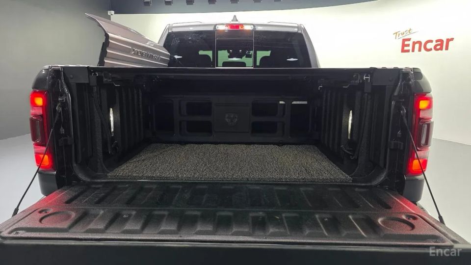 Dodge Ram Pick Up