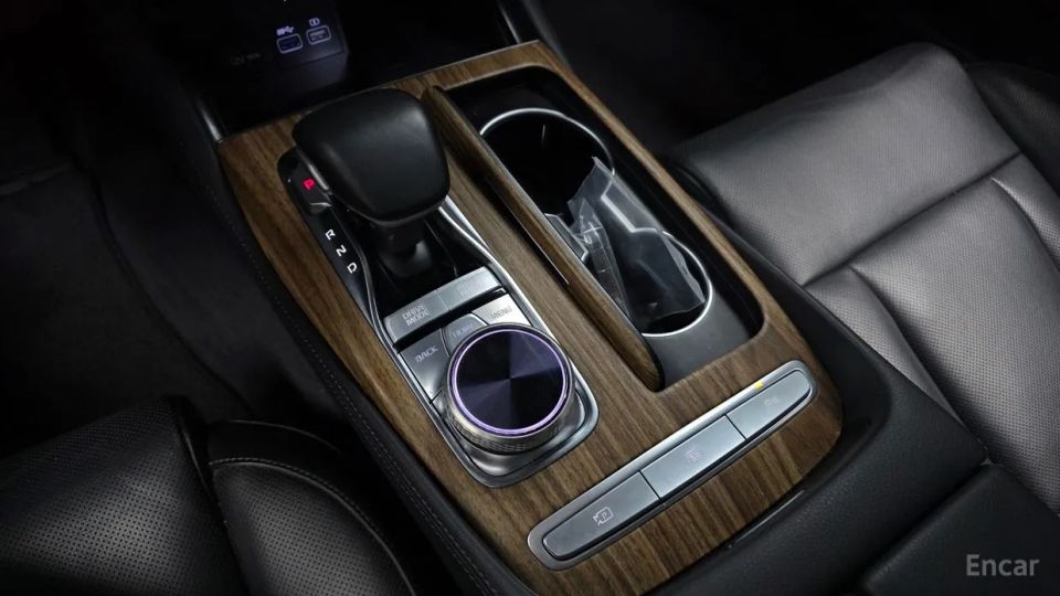 Kia K9
