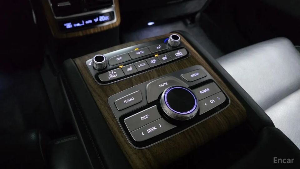 Kia K9