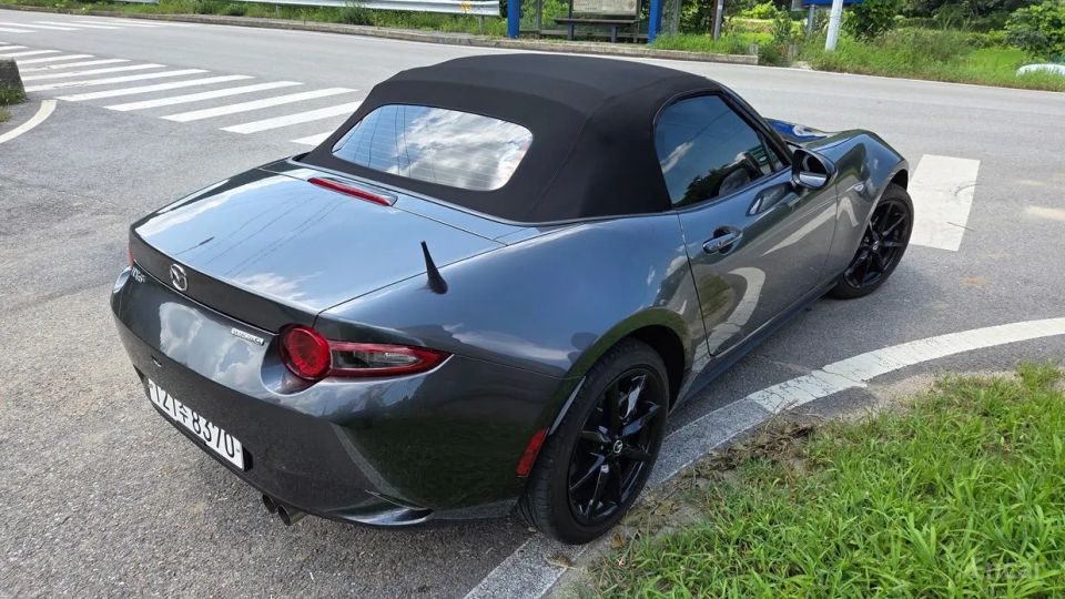 Mazda MX-5 Miata