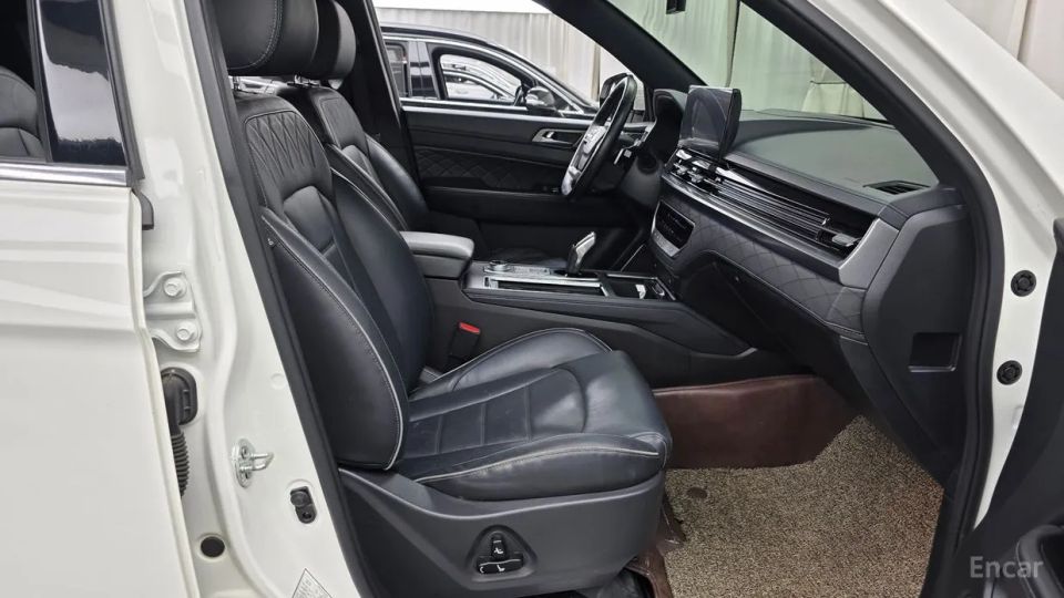 KG_Mobility_Ssangyong Rexton