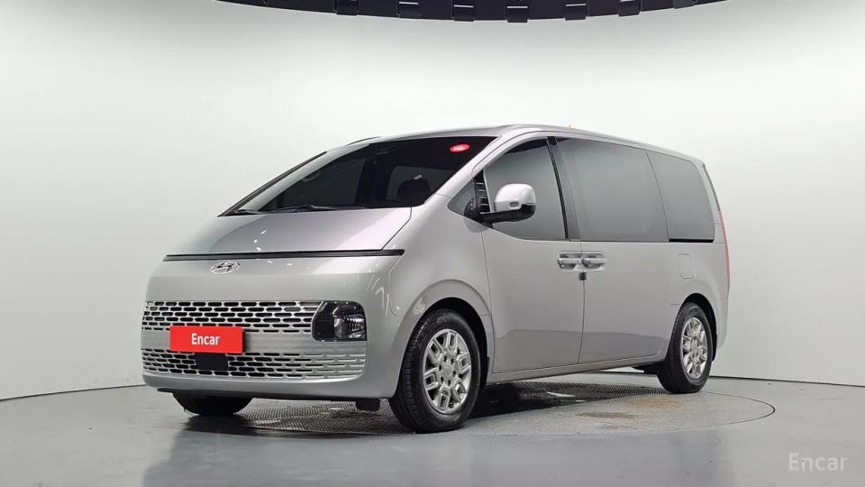 Hyundai Staria