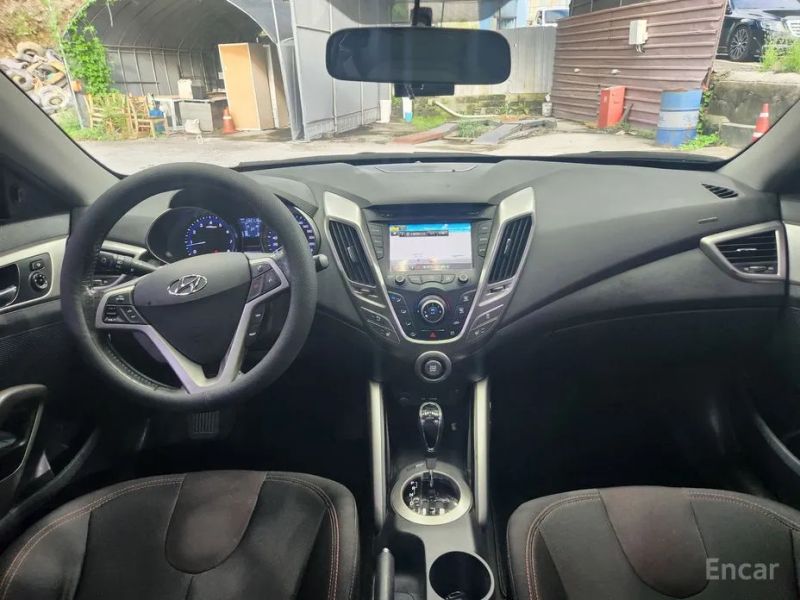 Hyundai Veloster