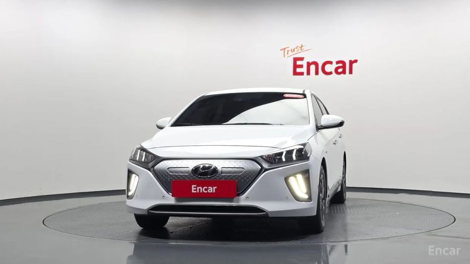Hyundai Ioniq