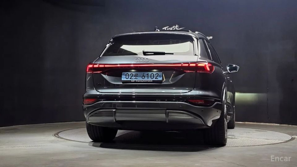 Audi Q6 e-tron