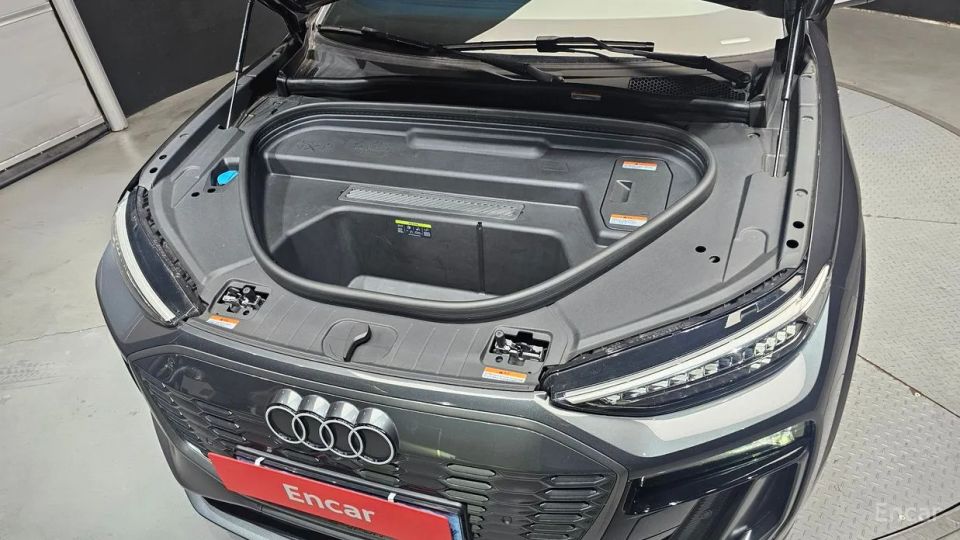 Audi Q6 e-tron