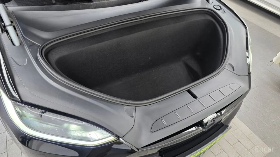 Tesla model-x