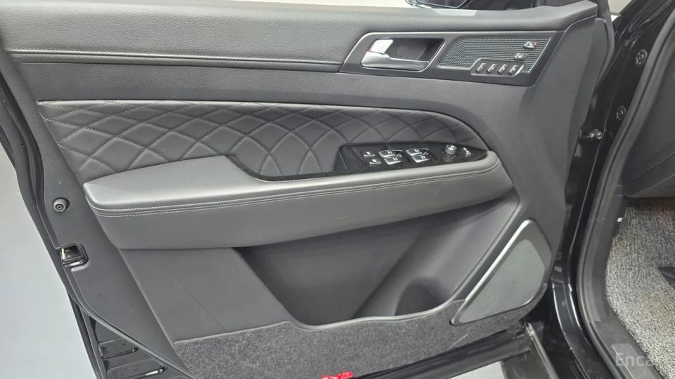 KG_Mobility_Ssangyong Rexton
