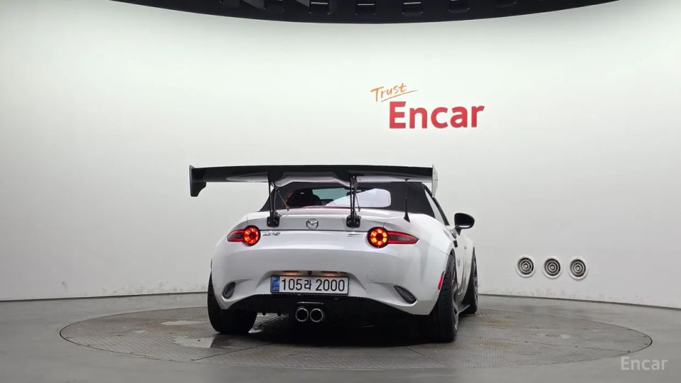 Mazda MX-5 Miata