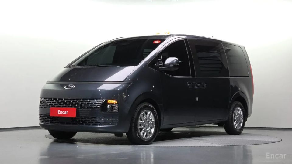 Hyundai Staria