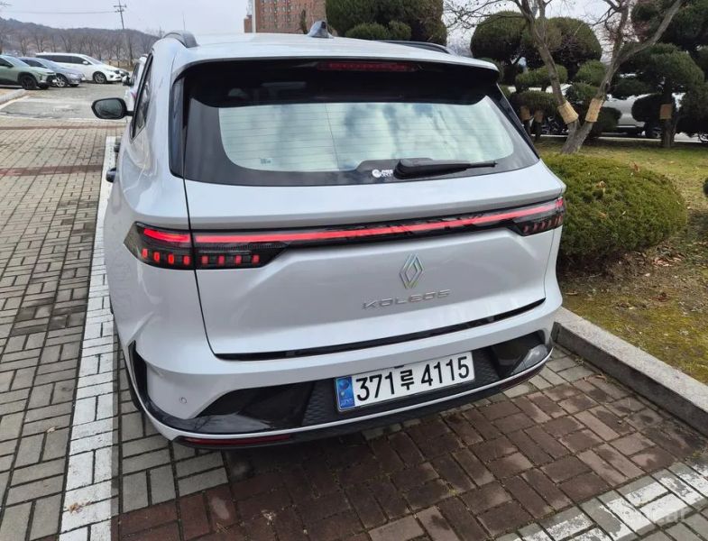 Renault-KoreaSamsung Grand Koleos