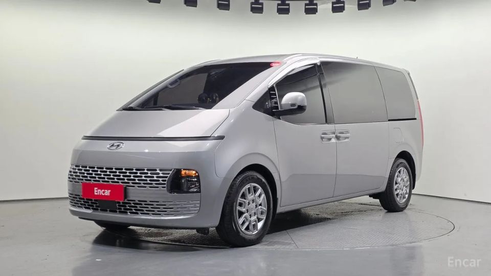 Hyundai Staria