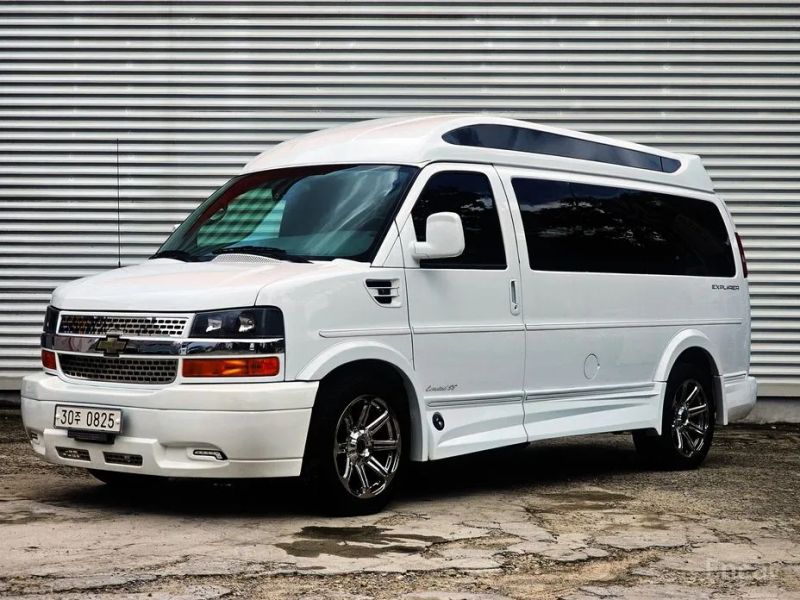 Chevrolet Express Van