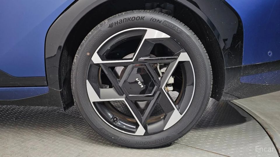 Kia EV4