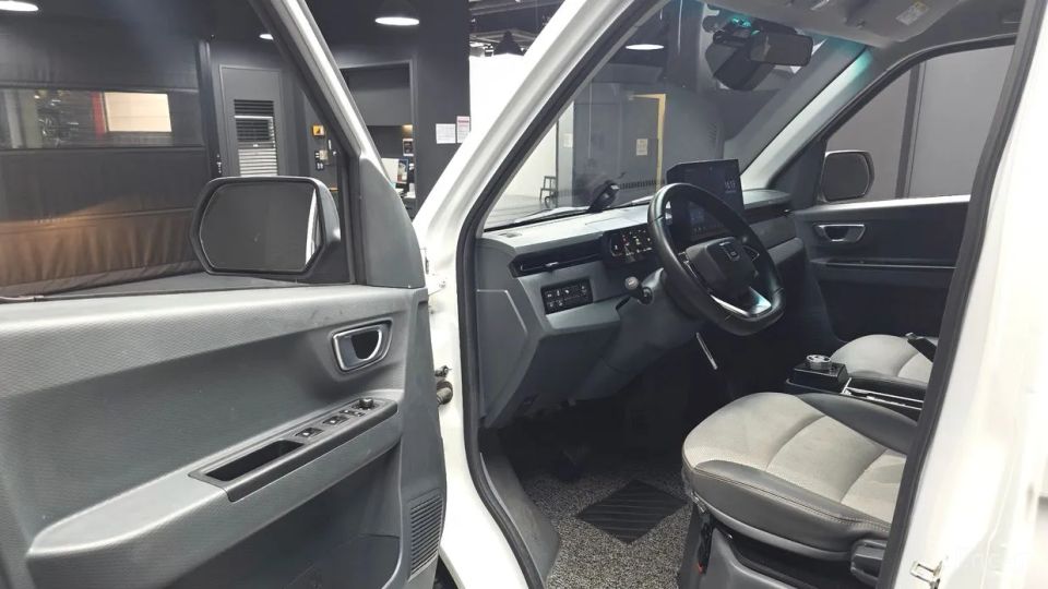 Geely SE-A2 Van