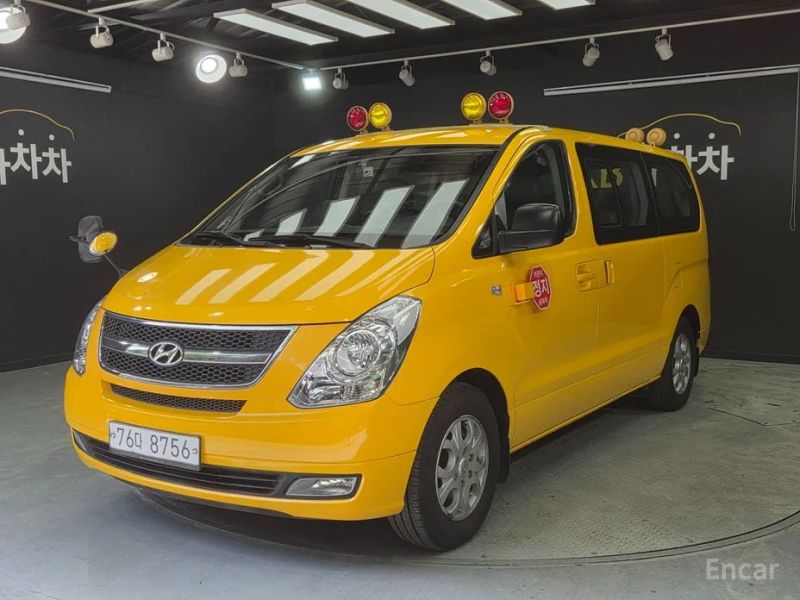 Hyundai Starex
