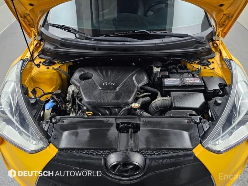 Hyundai Veloster