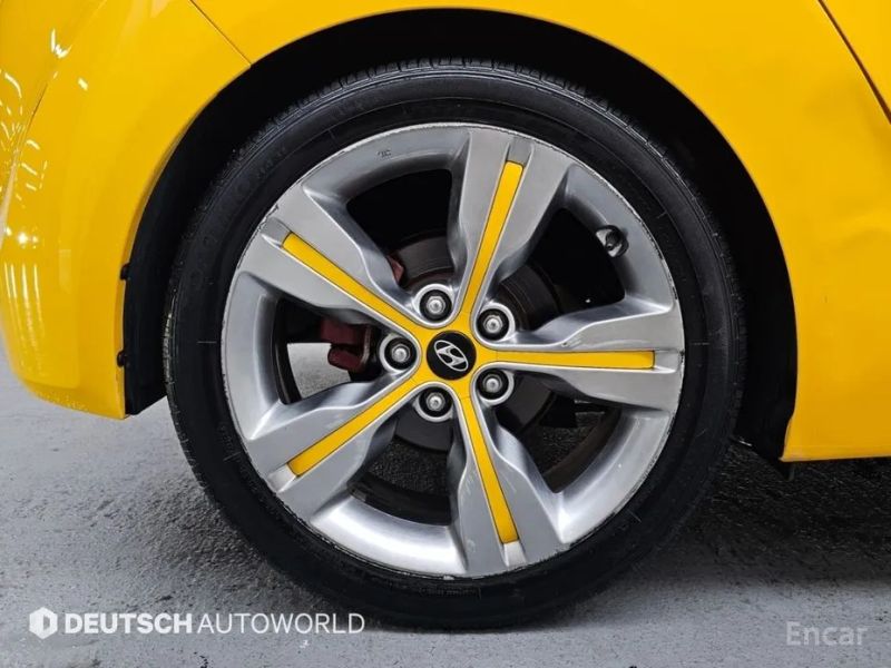 Hyundai Veloster