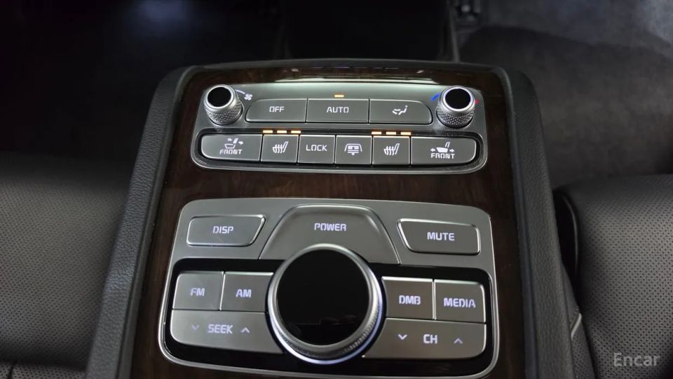 Kia K9