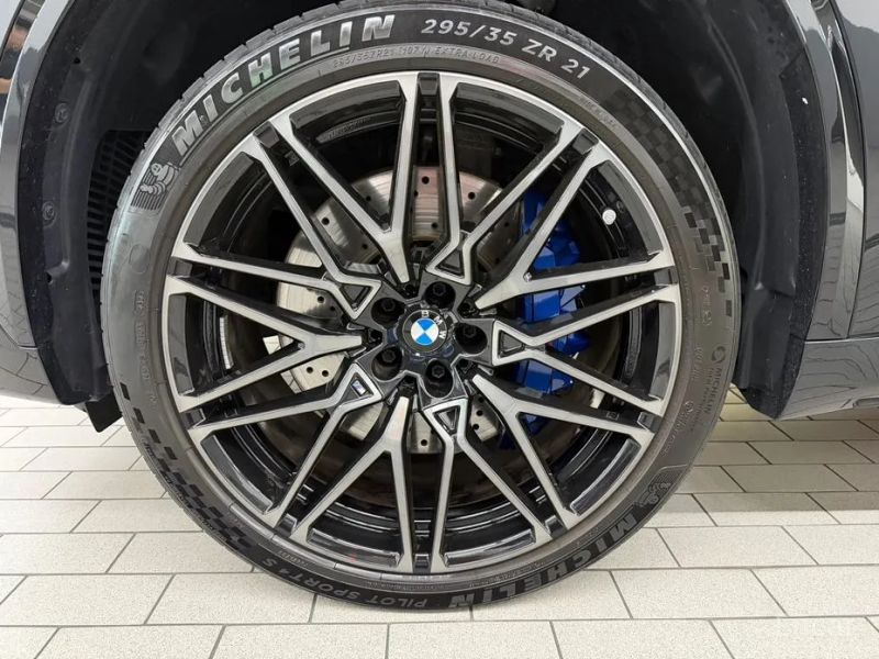 BMW X5M