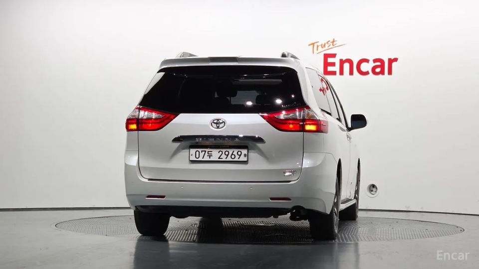 Toyota Sienna
