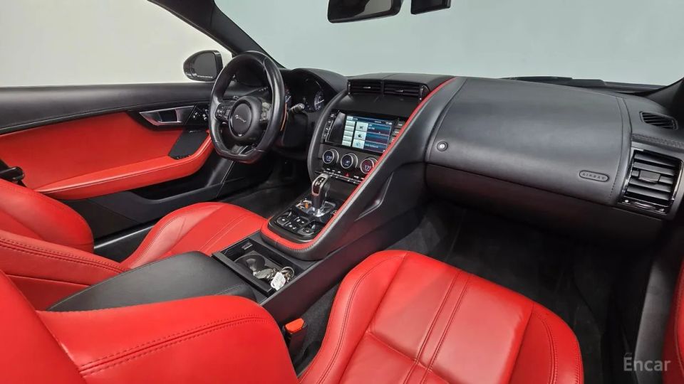 Jaguar F-TYPE