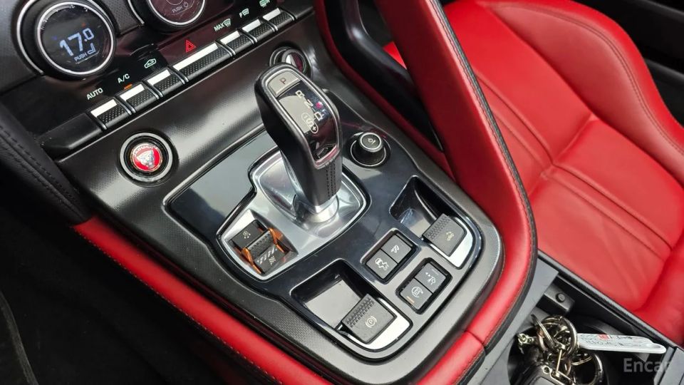 Jaguar F-TYPE