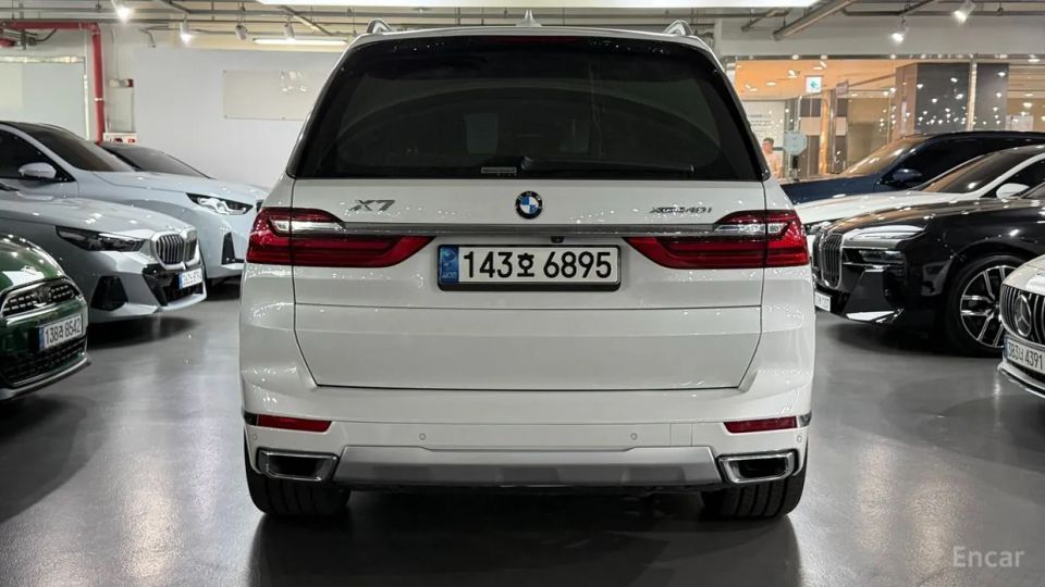 BMW X7