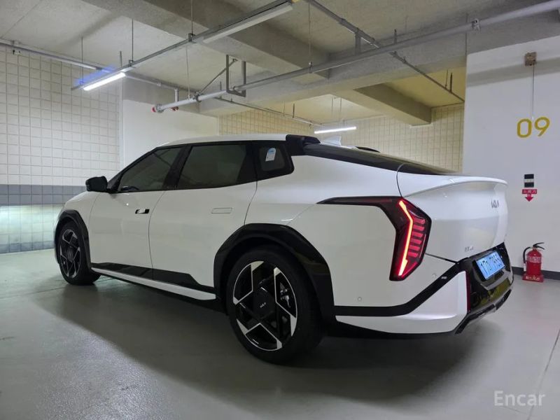 Kia EV4