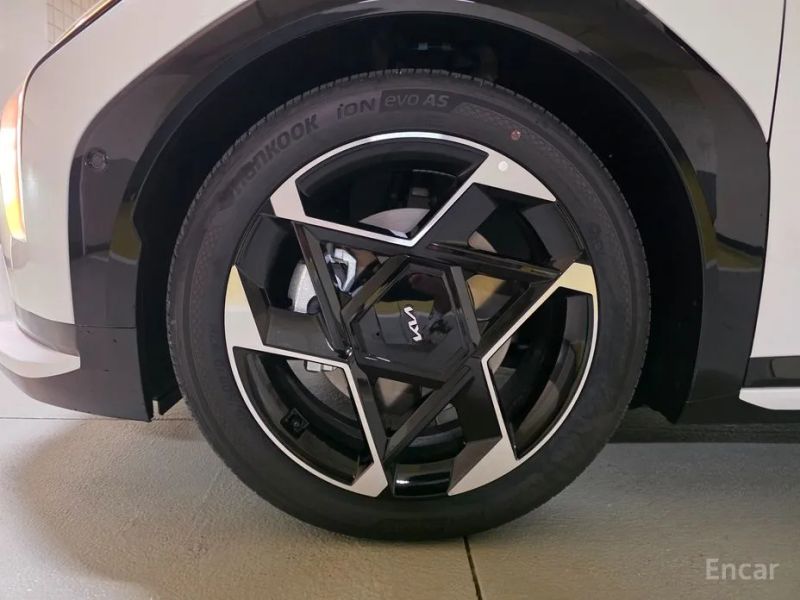 Kia EV4