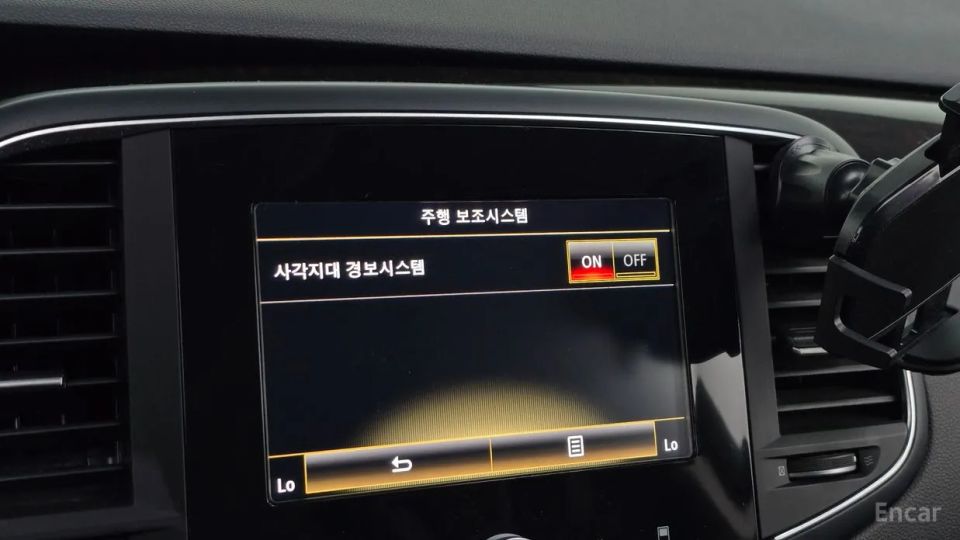 Renault-KoreaSamsung SM6