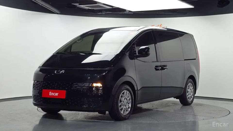 Hyundai Staria