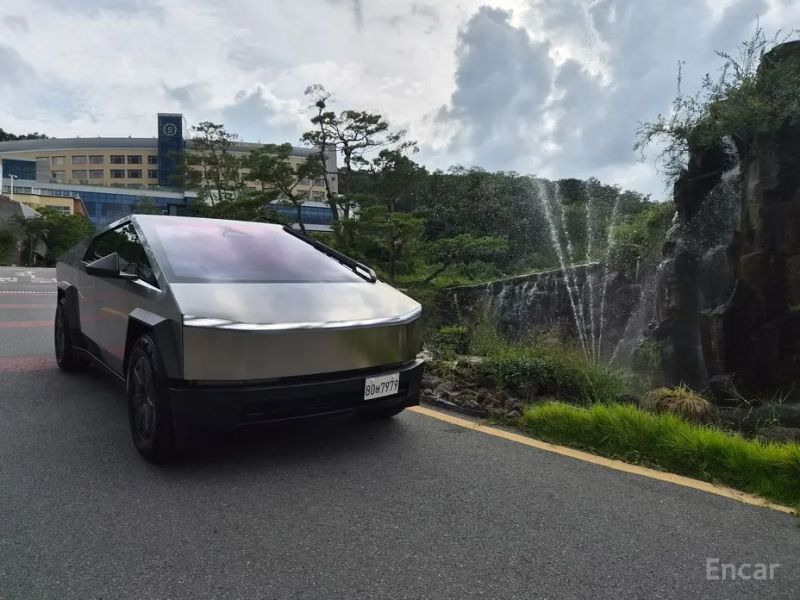 Tesla Cybertruck