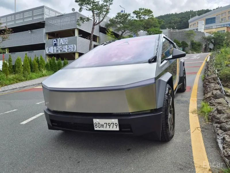 Tesla Cybertruck
