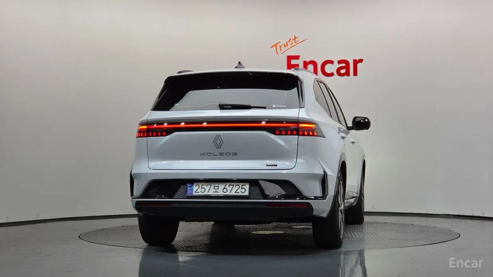 Renault-KoreaSamsung Grand Koleos