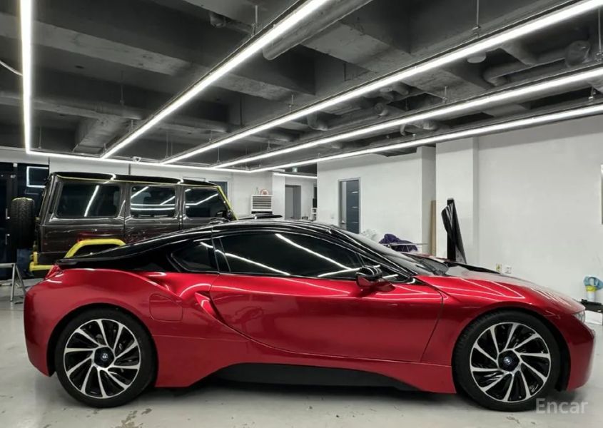 BMW I8
