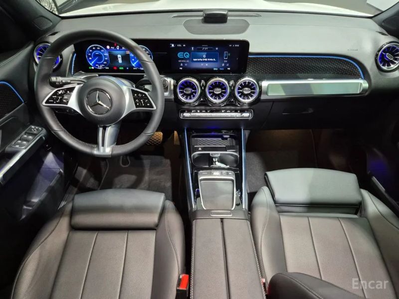 Mercedes-Benz EQB