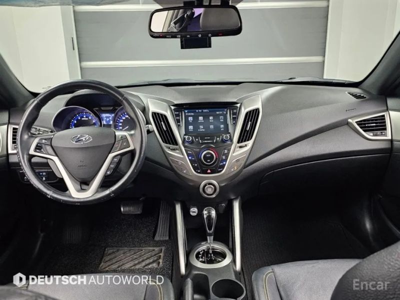 Hyundai Veloster