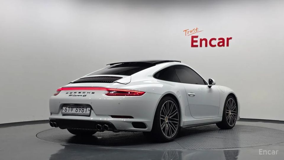 Porsche 911