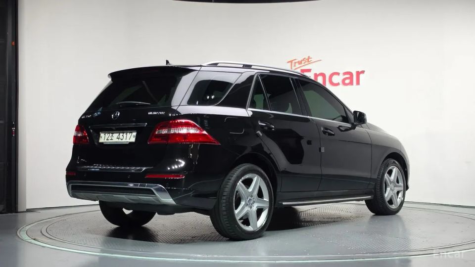 Mercedes-Benz M-class
