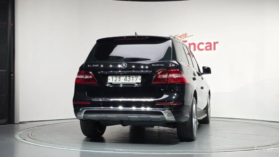 Mercedes-Benz M-class