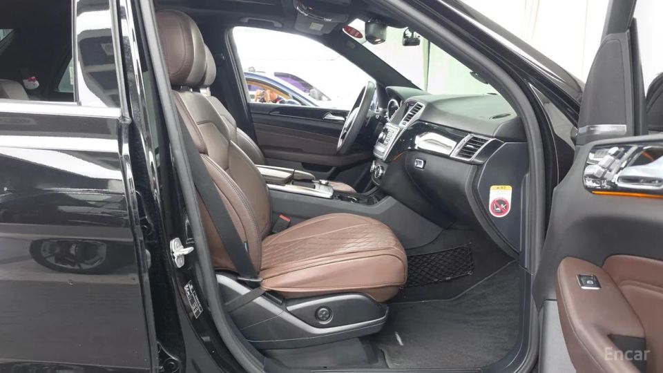 Mercedes-Benz M-class