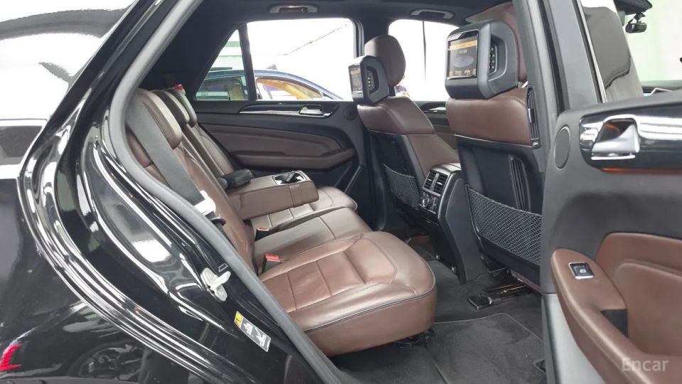 Mercedes-Benz M-class