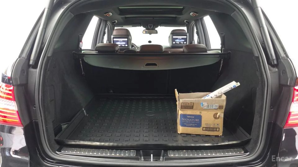 Mercedes-Benz M-class