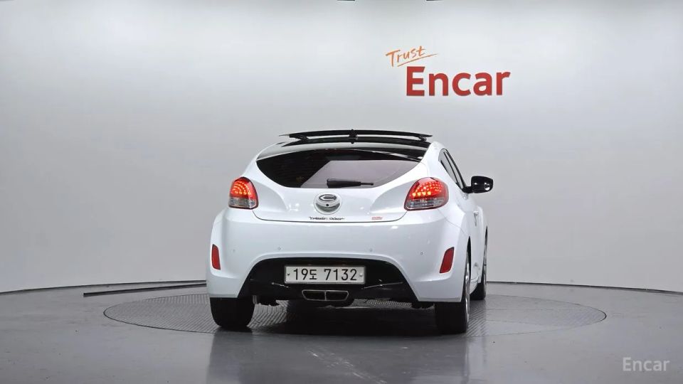 Hyundai Veloster